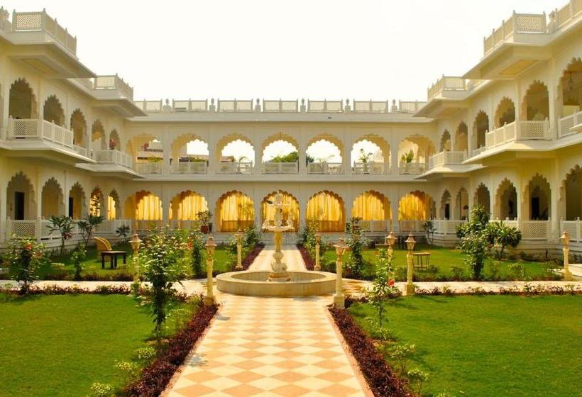 호텔 Anuraga Palace