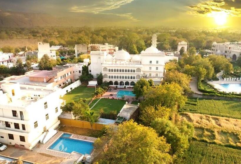 호텔 Anuraga Palace