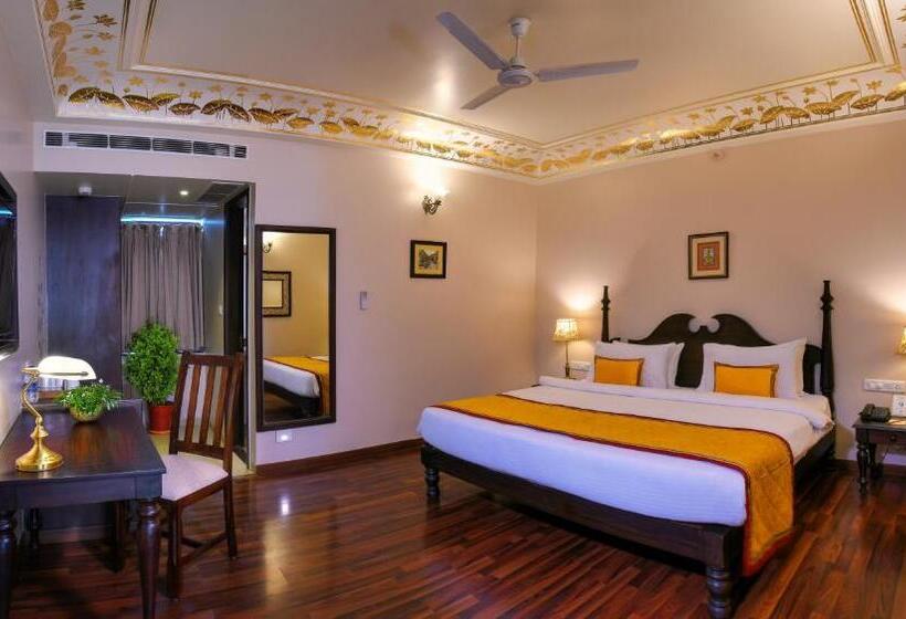 호텔 Anuraga Palace