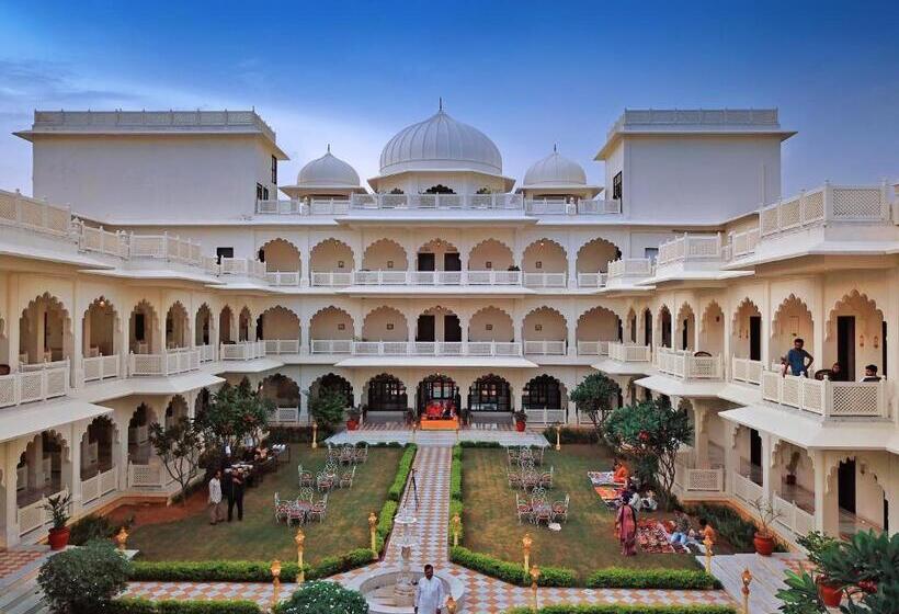 호텔 Anuraga Palace