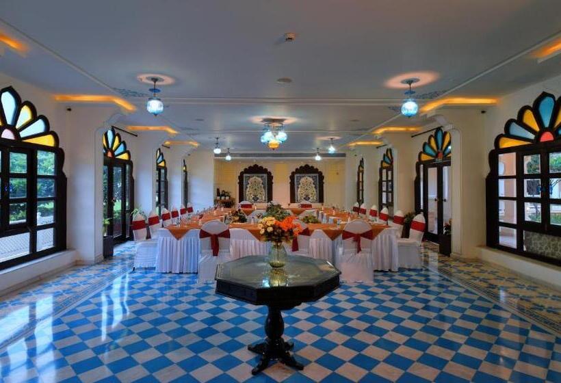 호텔 Anuraga Palace