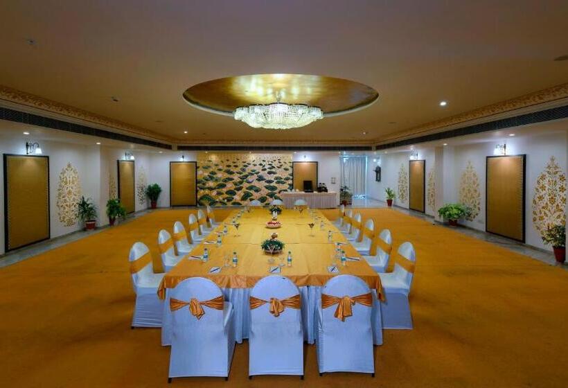 호텔 Anuraga Palace