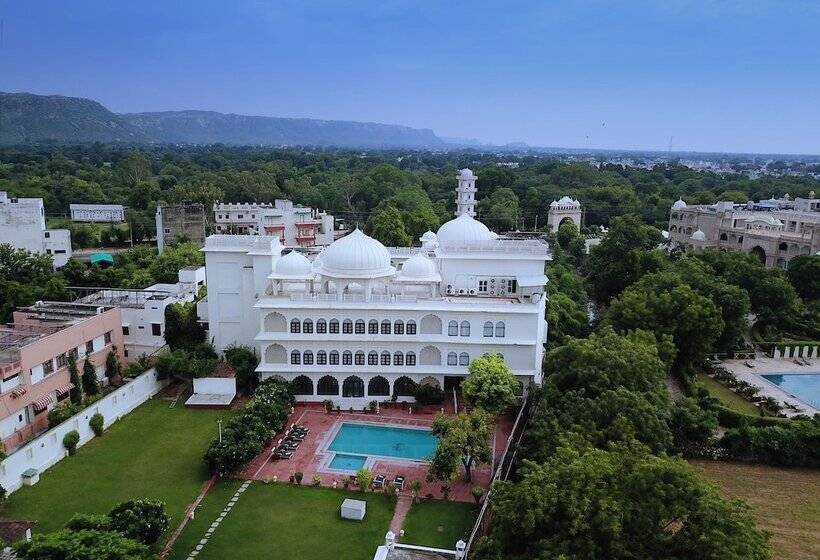 호텔 Anuraga Palace