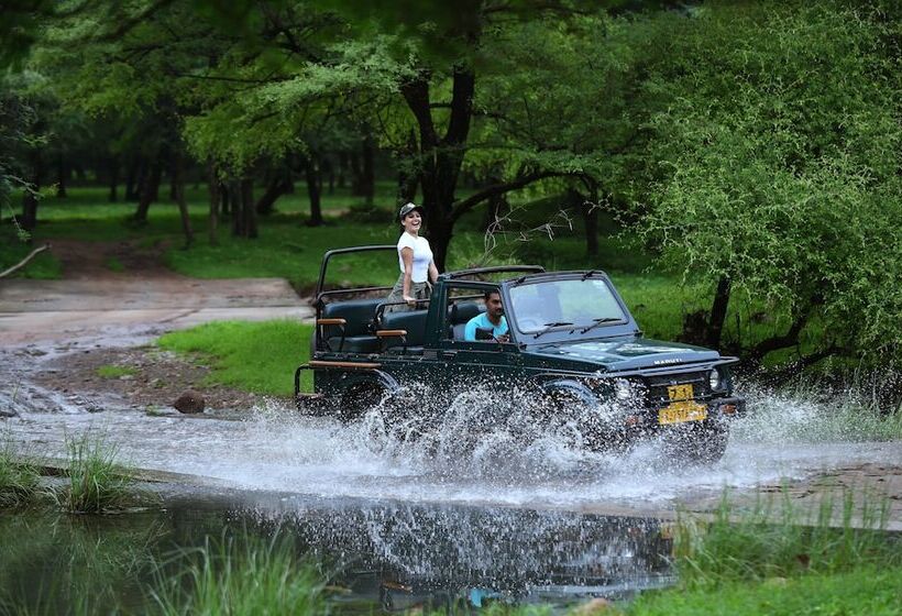 호텔 Anuraga Palace