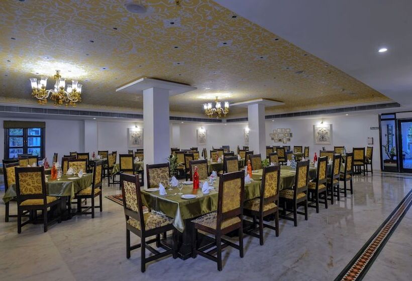 호텔 Anuraga Palace