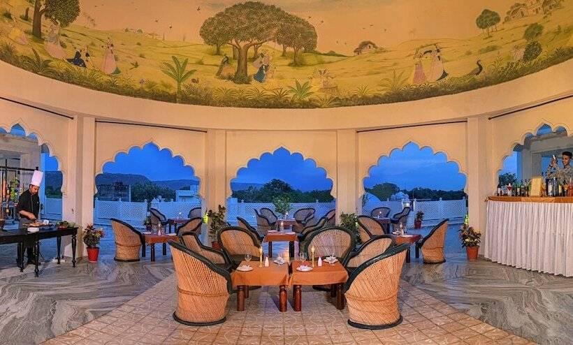 호텔 Anuraga Palace