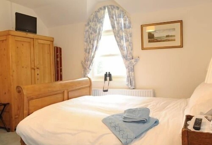 هتل Bay Cottage Bed & Breakfast