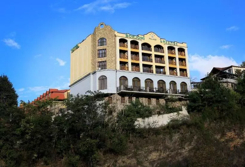 هتل Borjomi Palace Health & Spa Center