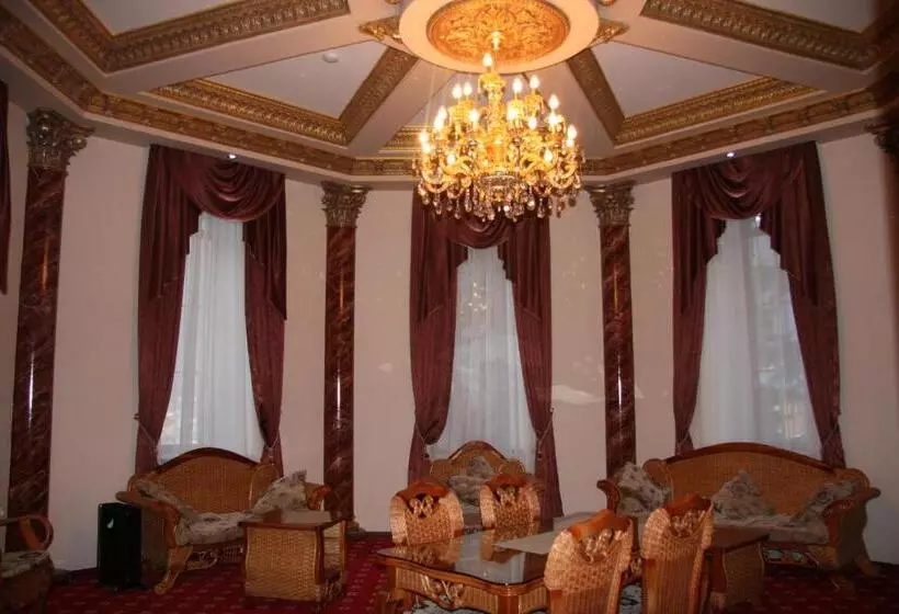هتل Borjomi Palace Health & Spa Center