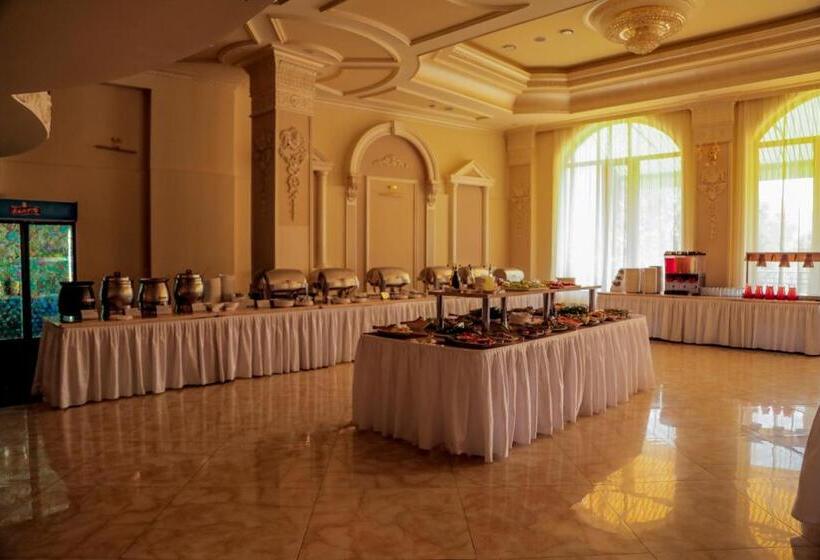 هتل Borjomi Palace Health & Spa Center