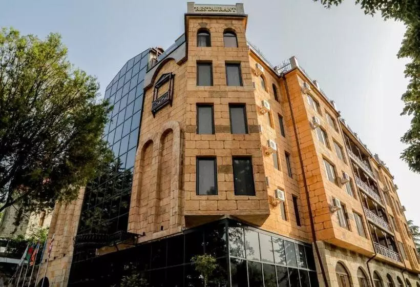 هتل Borjomi Palace Health & Spa Center