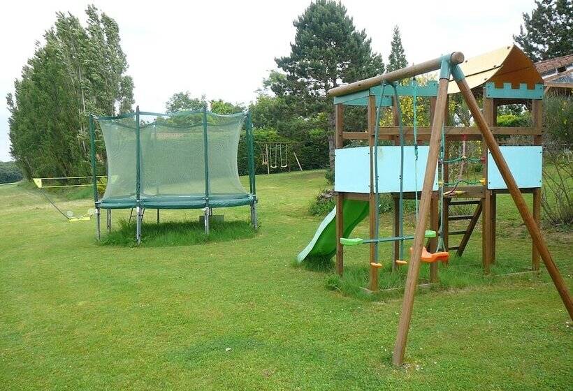 هتل Chalets Des Mousquetaires