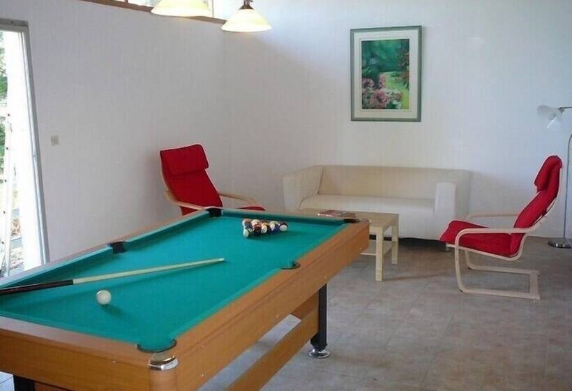 هتل Chalets Des Mousquetaires