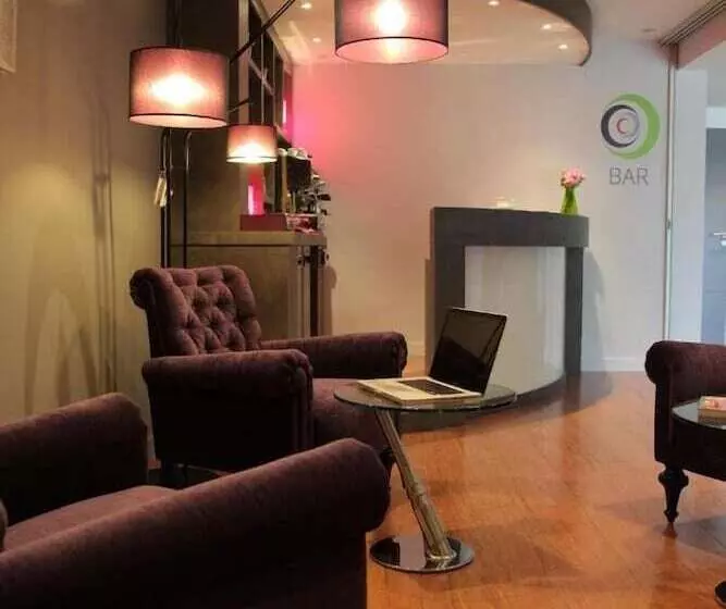 ホテル Cozy Hôtel Logis Morlaix
