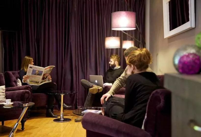 ホテル Cozy Hôtel Logis Morlaix