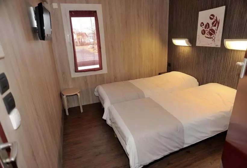 ホテル Hôtel 4 Saisons