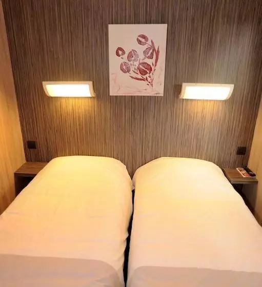 ホテル Hôtel 4 Saisons