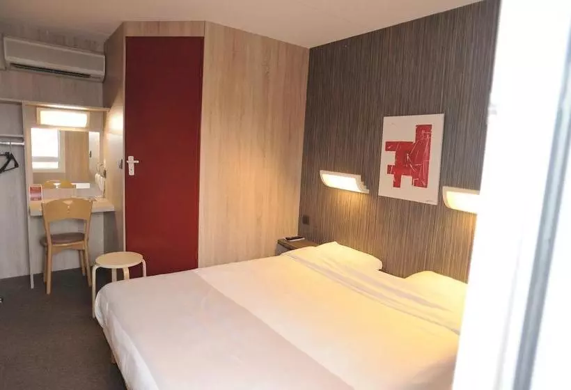 ホテル Hôtel 4 Saisons