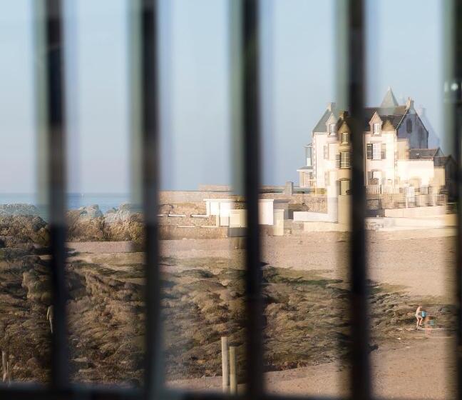 Grand Hotel De L Océan