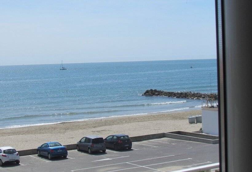 בית מלון כפרי Hôtel Du Midi Plage