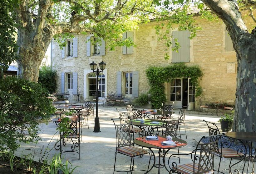 هتل Hôtel Mas Valentine