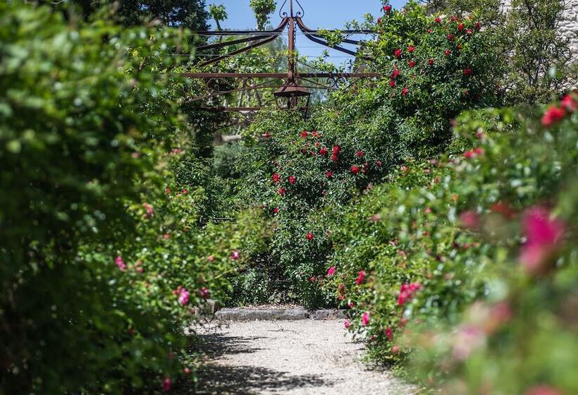 هتل Hôtel Mas Valentine