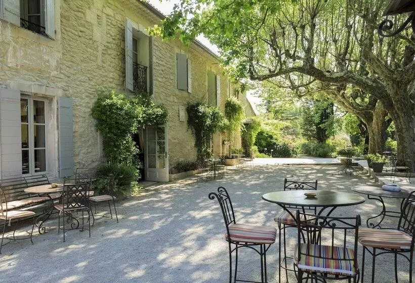 هتل Hôtel Mas Valentine
