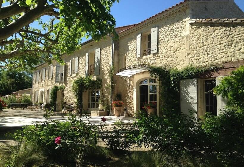 هتل Hôtel Mas Valentine