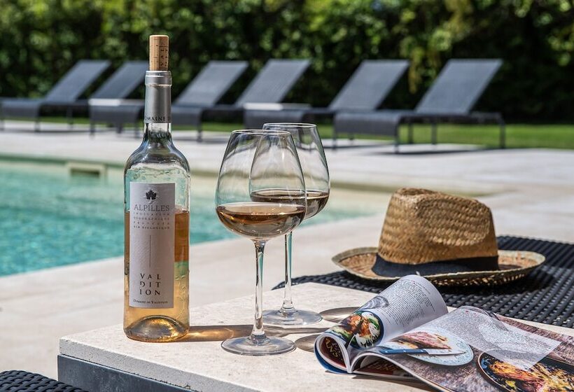 هتل Hôtel Mas Valentine