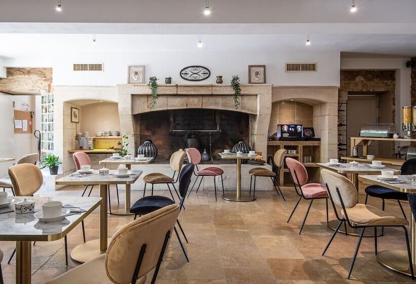 هتل Hôtel Mas Valentine