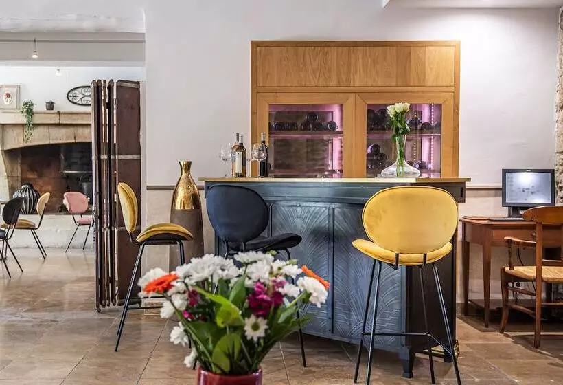 هتل Hôtel Mas Valentine