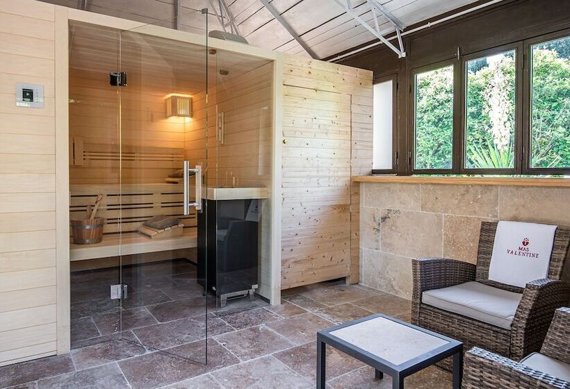 هتل Hôtel Mas Valentine