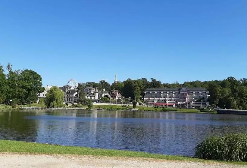 هتل Hôtel Bellevue Bagnoles Normandie