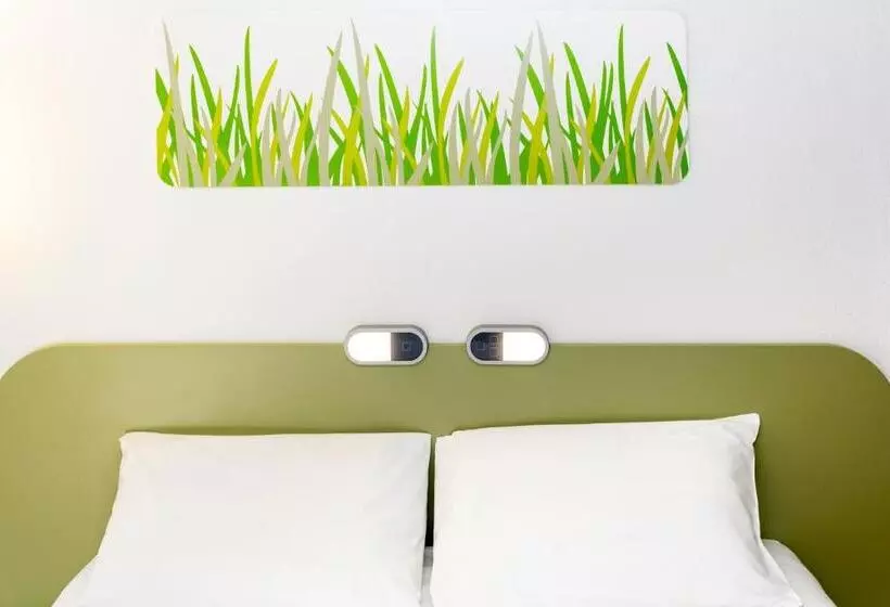 هتل Ibis Budget Clermont Ferrand Le Brezet Aeroport