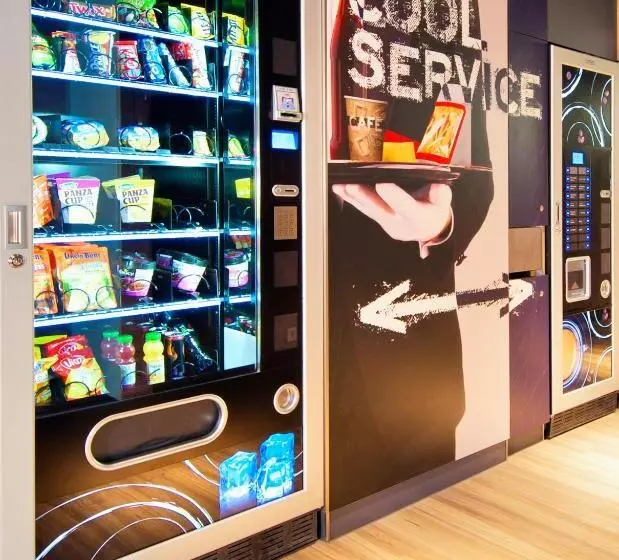 هتل Ibis Budget Clermont Ferrand Le Brezet Aeroport