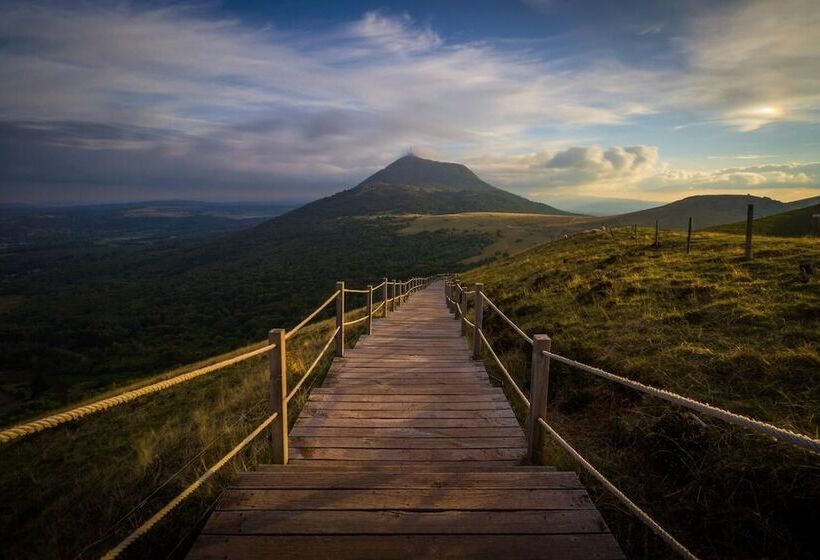 ホテル Ibis Budget Clermont Ferrand Le Brezet Aeroport