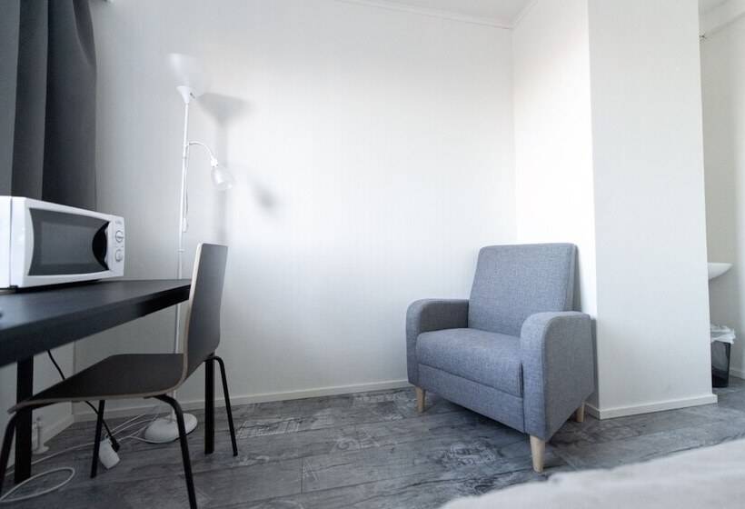 Hotell Kempeleen Moottorimaja