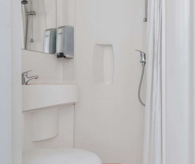 فندق Premiere Classe Rouen Nord  Barentin