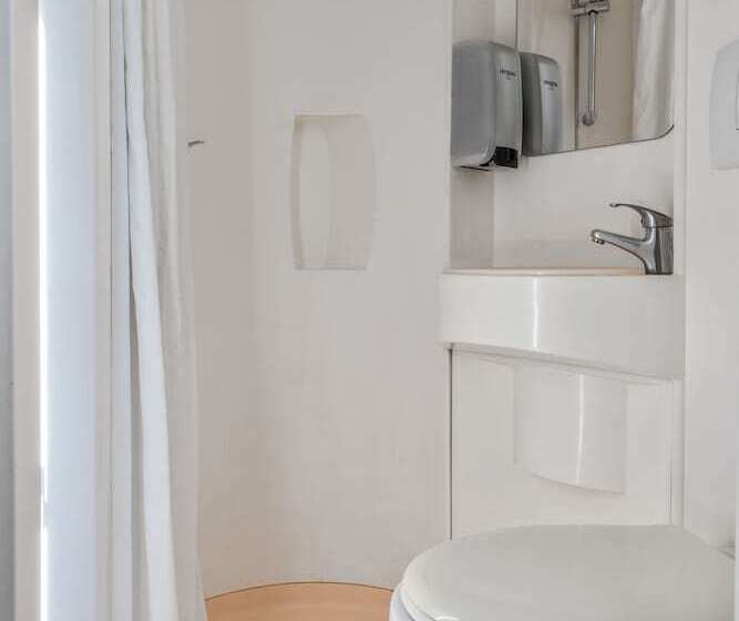 فندق Premiere Classe Rouen Nord  Barentin