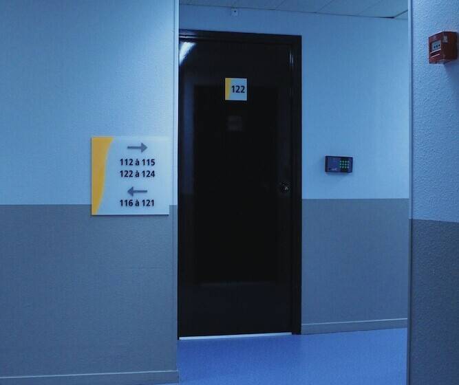 فندق Premiere Classe Rouen Nord  Barentin