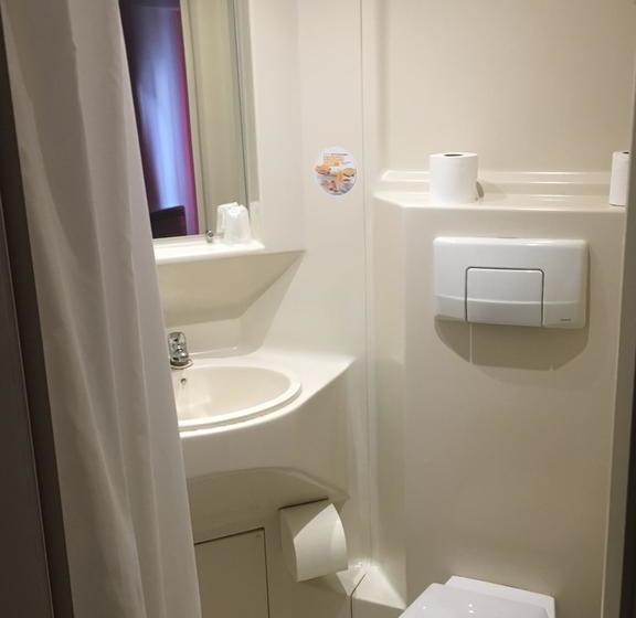 Отель Premiere Classe Coignieres