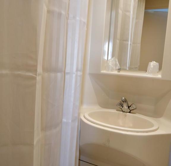 Отель Premiere Classe Coignieres