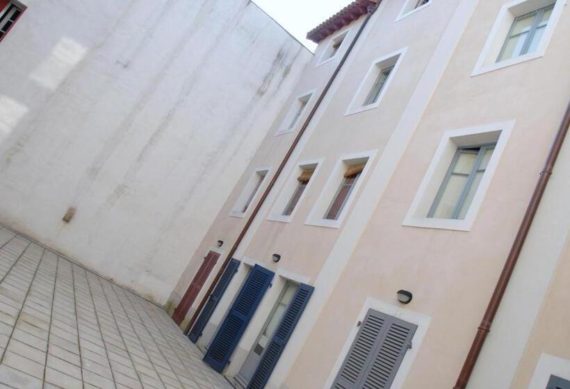 هتل Temporesidence Chateauneuf