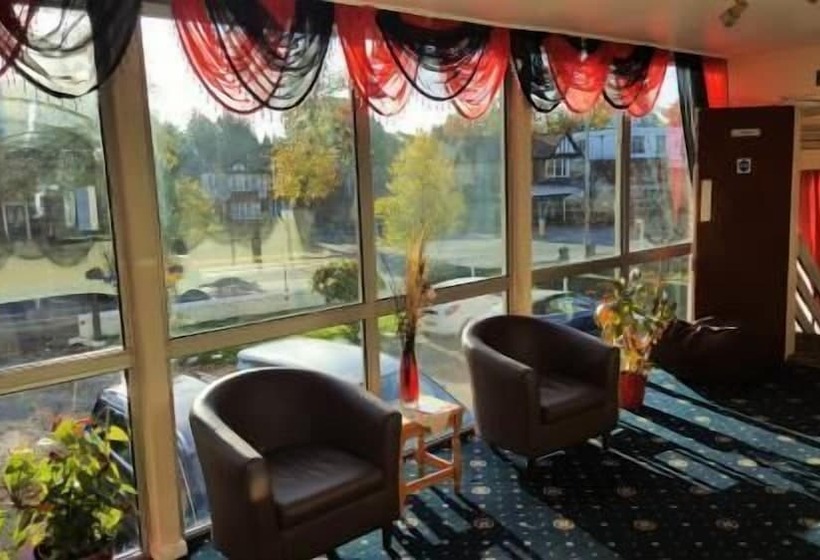 فندق The Fallowfield Lodge