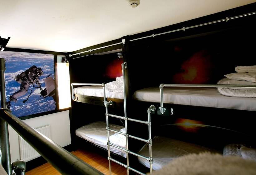 فندق The Fort York