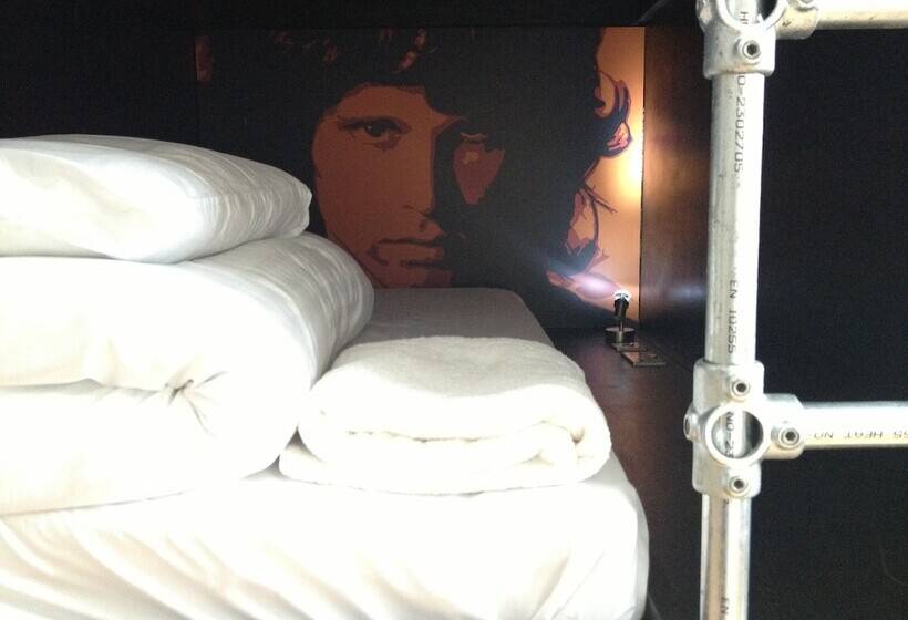 فندق The Fort York