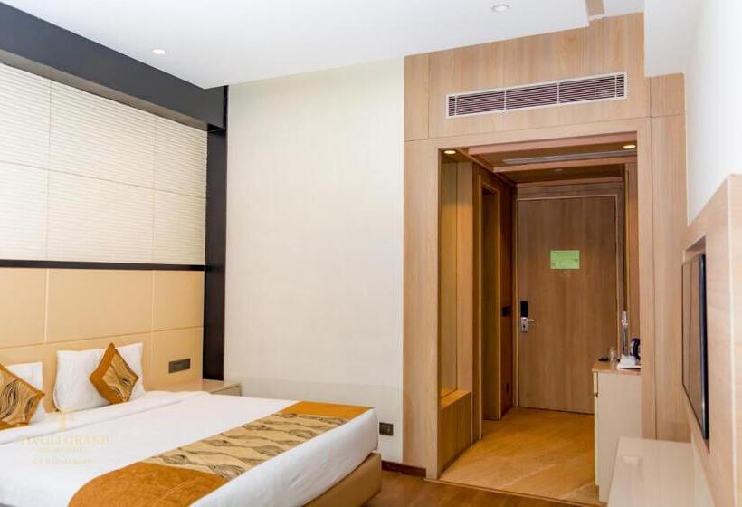 هتل Tivoli Grand Resort