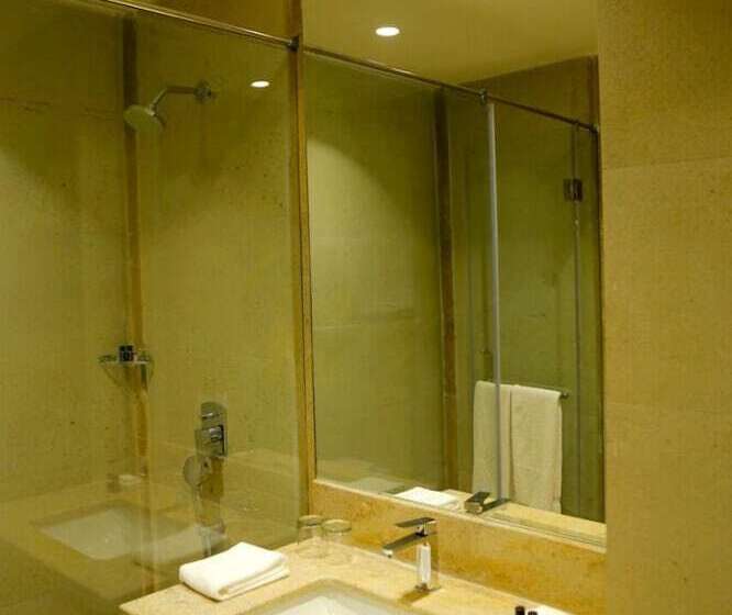 هتل Tivoli Grand Resort