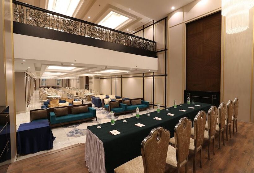 هتل Tivoli Grand Resort