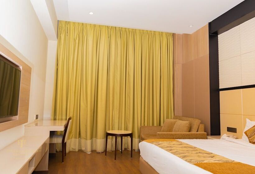 هتل Tivoli Grand Resort